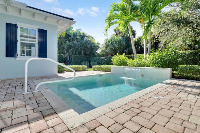 205 Coconut Creek Court, Indian River Shores, FL 32963