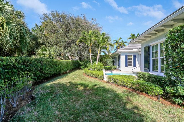 205 Coconut Creek Court, Indian River Shores, FL 32963