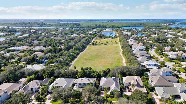 205 Coconut Creek Court, Indian River Shores, FL 32963