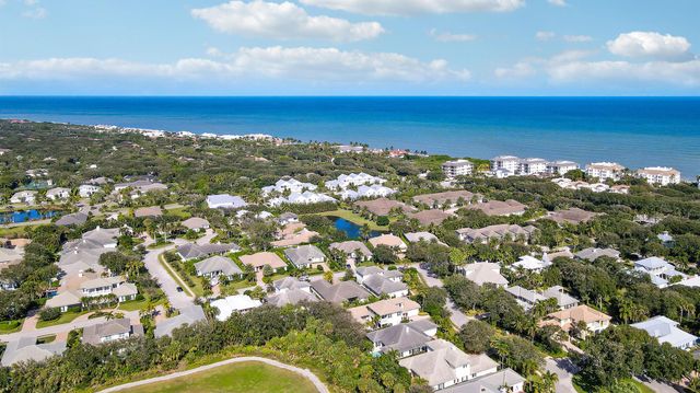 205 Coconut Creek Court, Indian River Shores, FL 32963