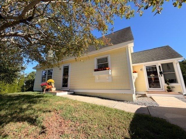 170 Main St, Groveland, MA 01834