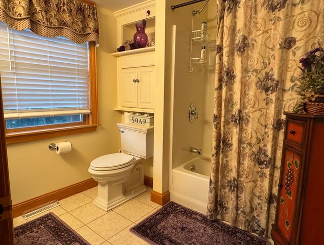 170 Main St, Groveland, MA 01834