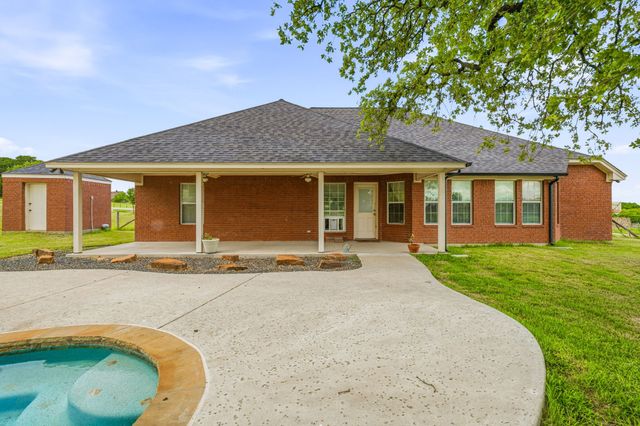 111 Adair Lane, Weatherford, TX 76088
