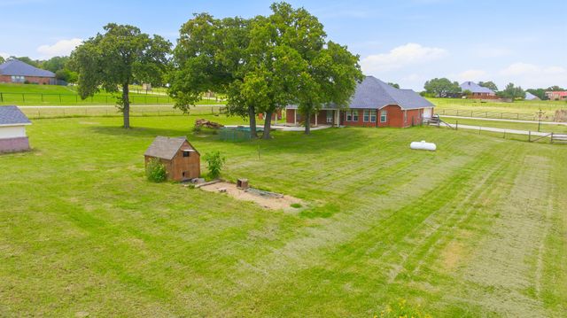 111 Adair Lane, Weatherford, TX 76088