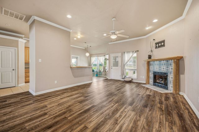 111 Adair Lane, Weatherford, TX 76088