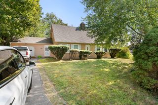 2 Kensington Road, Concord, NH 03301