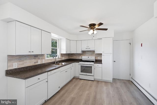 1409 EDGEMERE AVE, Forked River, NJ 08731