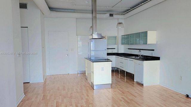 10 S River Drive 802, Miami, FL 33130