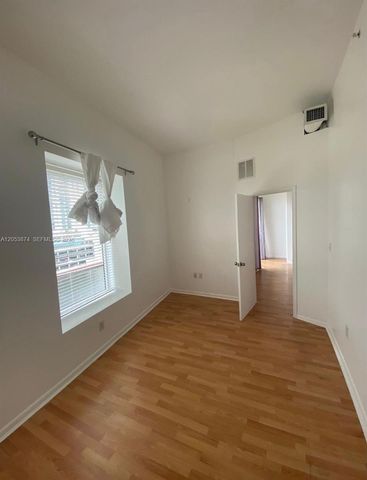 10 S River Drive 802, Miami, FL 33130