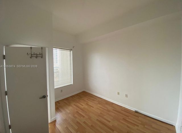 10 S River Drive 802, Miami, FL 33130