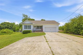 130 Whipporwill Lane SE, Calhoun, GA 30701