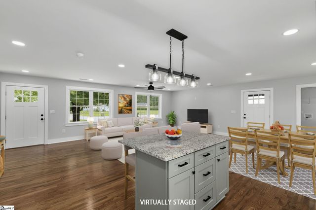 203 Montgomery Street, Laurens, SC 29360