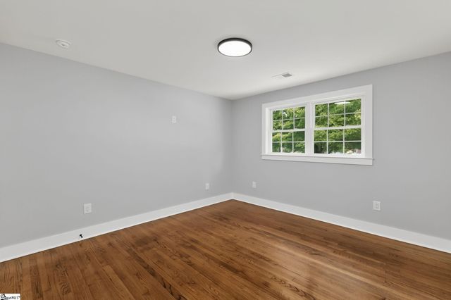 203 Montgomery Street, Laurens, SC 29360