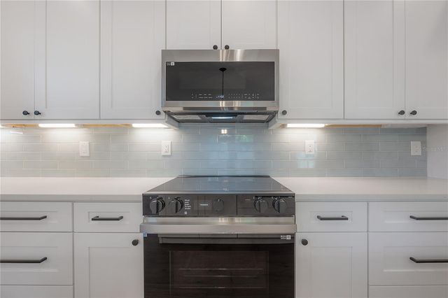 807 E IDA STREET, Tampa, FL 33603