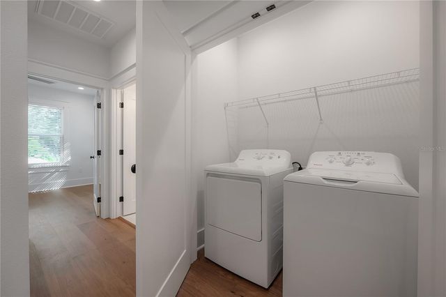 807 E IDA STREET, Tampa, FL 33603