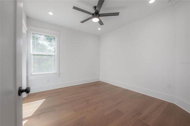 807 E IDA STREET, Tampa, FL 33603