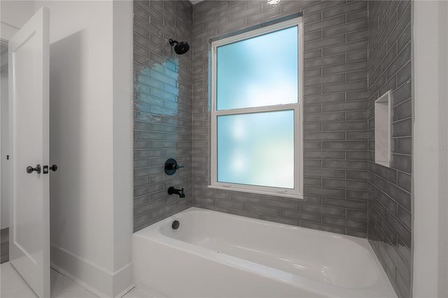 807 E IDA STREET, Tampa, FL 33603