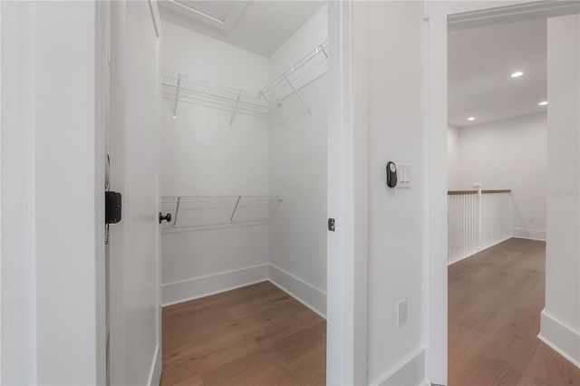 807 E IDA STREET, Tampa, FL 33603