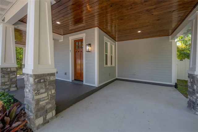 807 E IDA STREET, Tampa, FL 33603