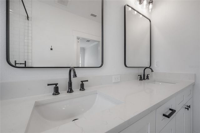 807 E IDA STREET, Tampa, FL 33603