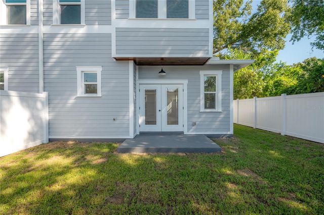 807 E IDA STREET, Tampa, FL 33603