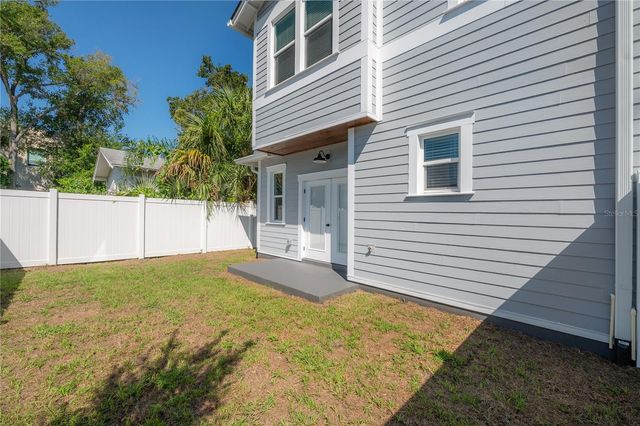 807 E IDA STREET, Tampa, FL 33603