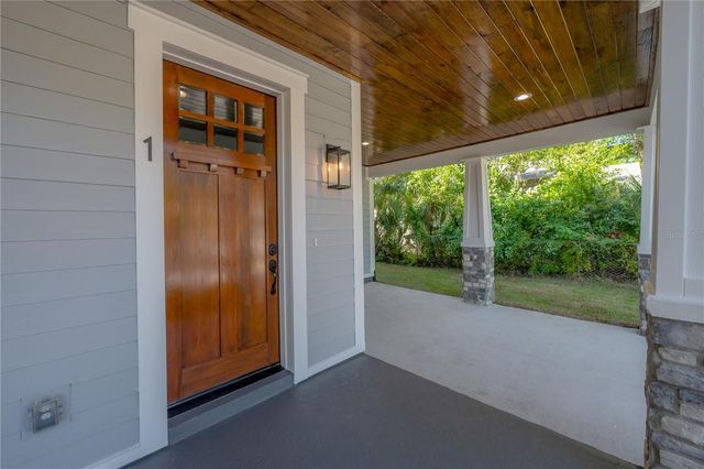 807 E IDA STREET, Tampa, FL 33603