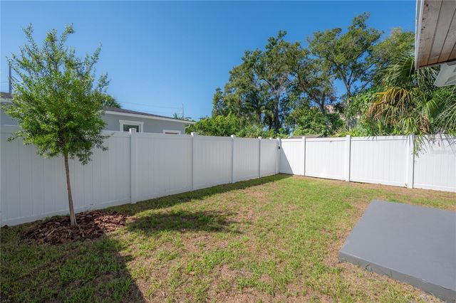 807 E IDA STREET, Tampa, FL 33603