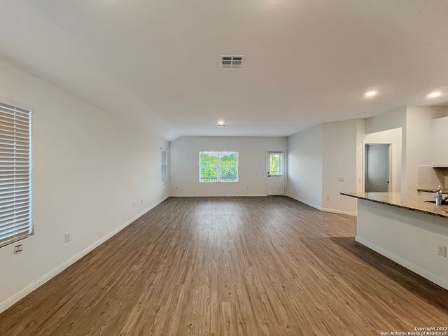 622 Bean Bend, San Antonio, TX 78221