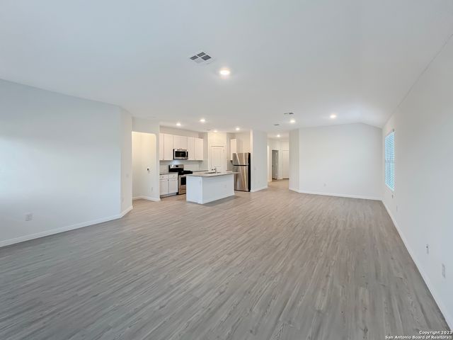 622 Bean Bend, San Antonio, TX 78221
