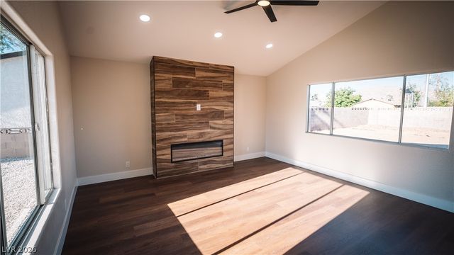 2294 Miner Way, Las Vegas, NV 89104