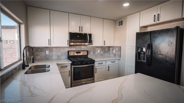 2294 Miner Way, Las Vegas, NV 89104