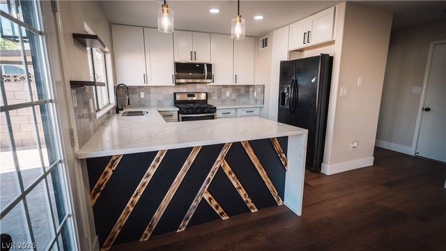 2294 Miner Way, Las Vegas, NV 89104