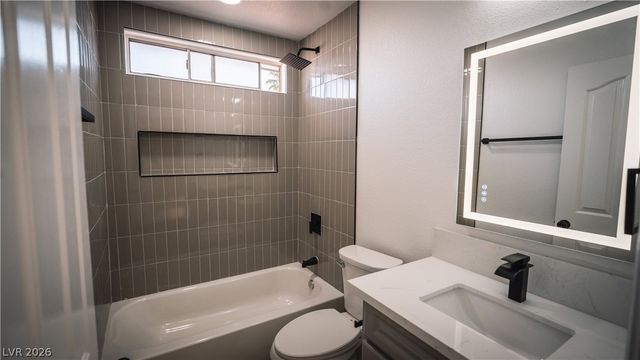 2294 Miner Way, Las Vegas, NV 89104