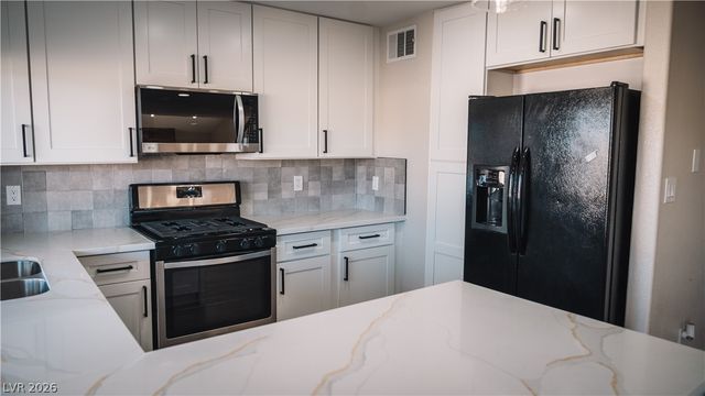 2294 Miner Way, Las Vegas, NV 89104