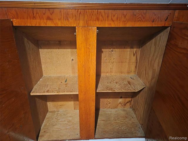 19360 Revere Street, Detroit, MI 48234