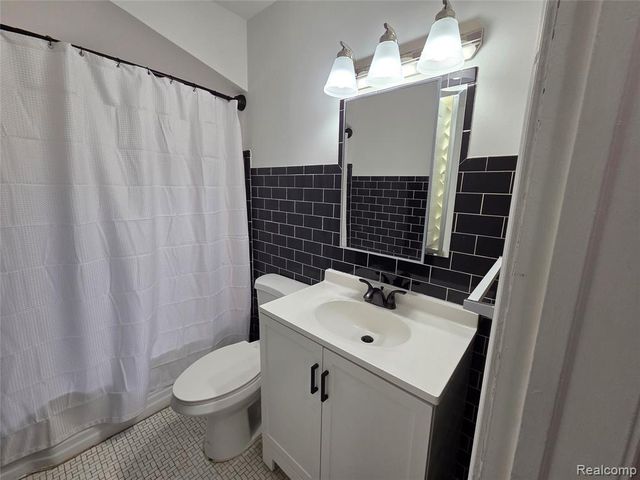 19360 Revere Street, Detroit, MI 48234