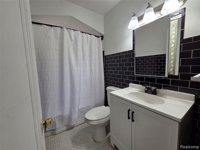 19360 Revere Street, Detroit, MI 48234