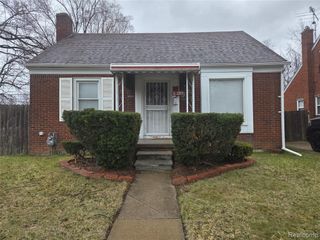 19360 Revere Street, Detroit, MI 48234