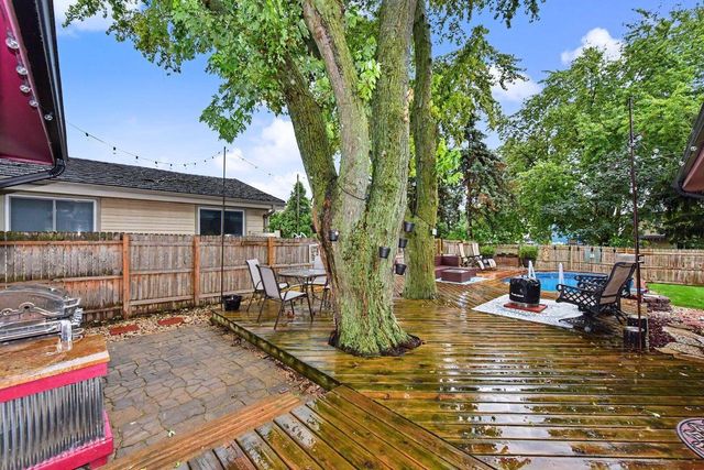 5721 67th STREET, Kenosha, WI 53142
