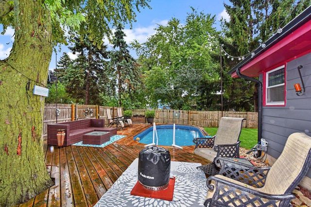 5721 67th STREET, Kenosha, WI 53142