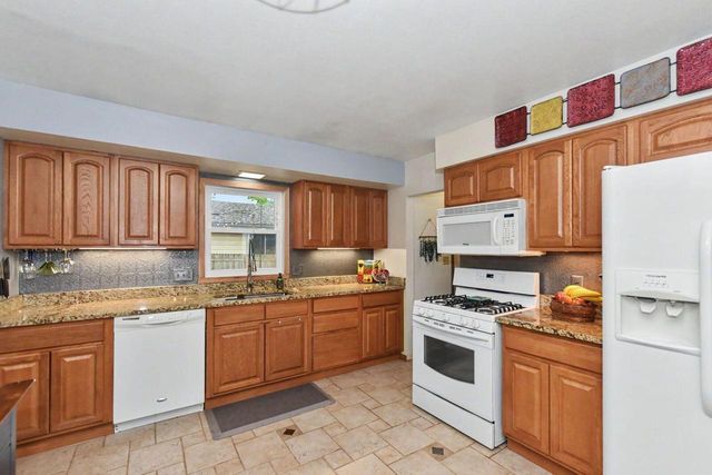 5721 67th STREET, Kenosha, WI 53142