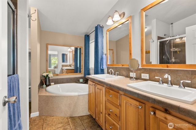 4751 E Pickering Road, Shelton, WA 98584