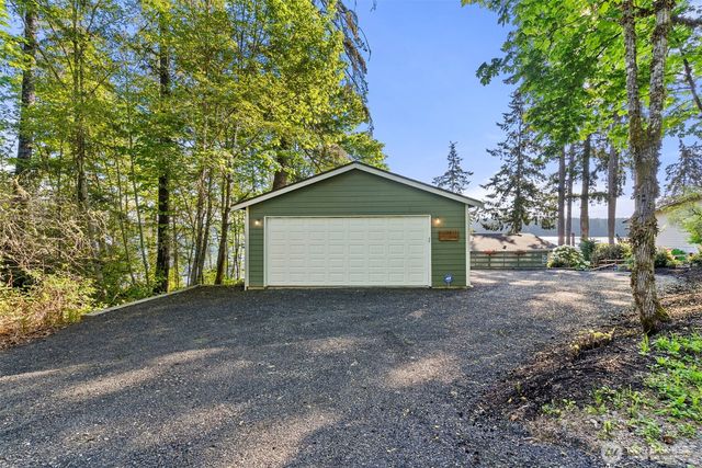 4751 E Pickering Road, Shelton, WA 98584