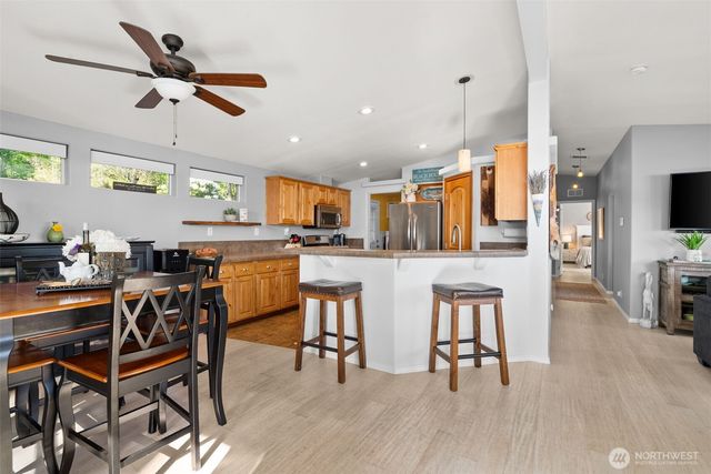4751 E Pickering Road, Shelton, WA 98584