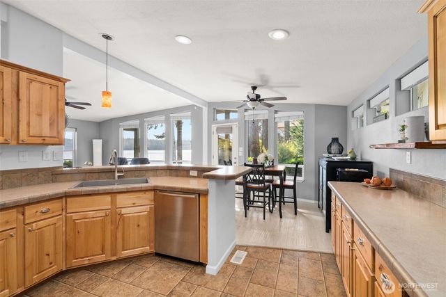 4751 E Pickering Road, Shelton, WA 98584