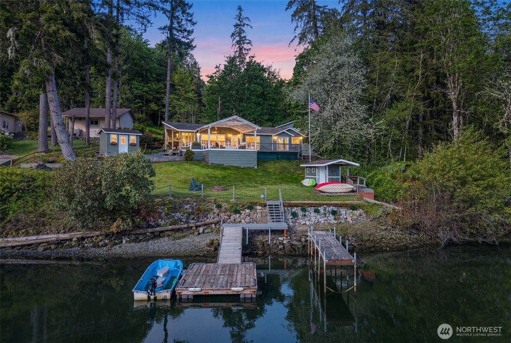 4751 E Pickering Road, Shelton, WA 98584