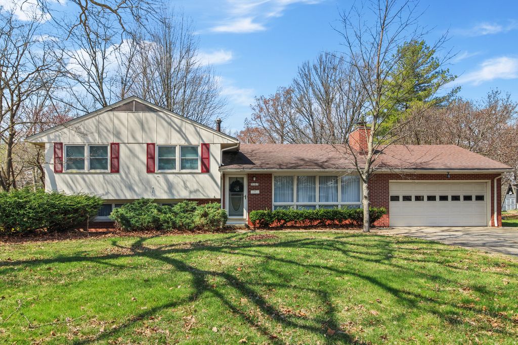 2107 S Zuppke Drive, Urbana, IL 61801