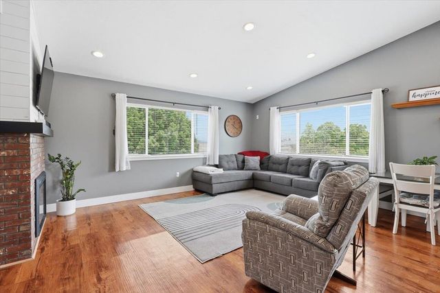1216 S Wilbur Rd, Spokane Valley, WA 99206