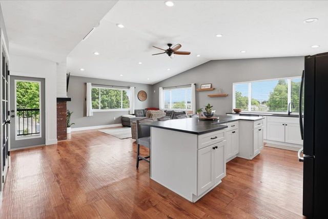 1216 S Wilbur Rd, Spokane Valley, WA 99206